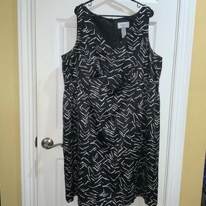 Eliza J geometric print dress Sz 24W sleeveless back zip lined